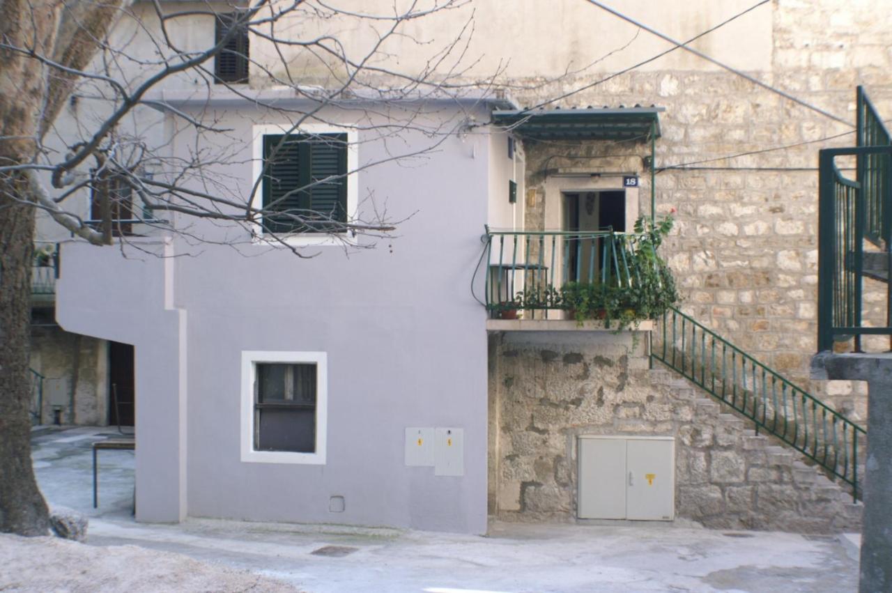 Apartments With A Parking Space Omis - 4327 ภายนอก รูปภาพ