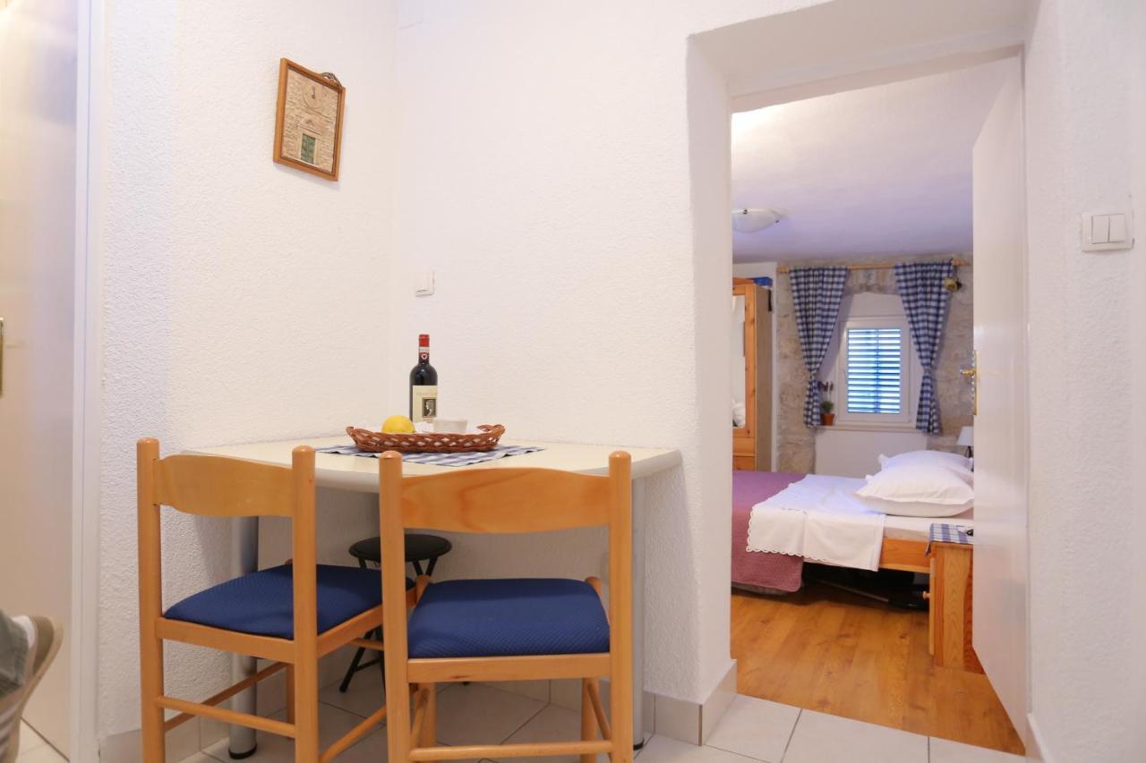 Apartments With A Parking Space Omis - 4327 ภายนอก รูปภาพ